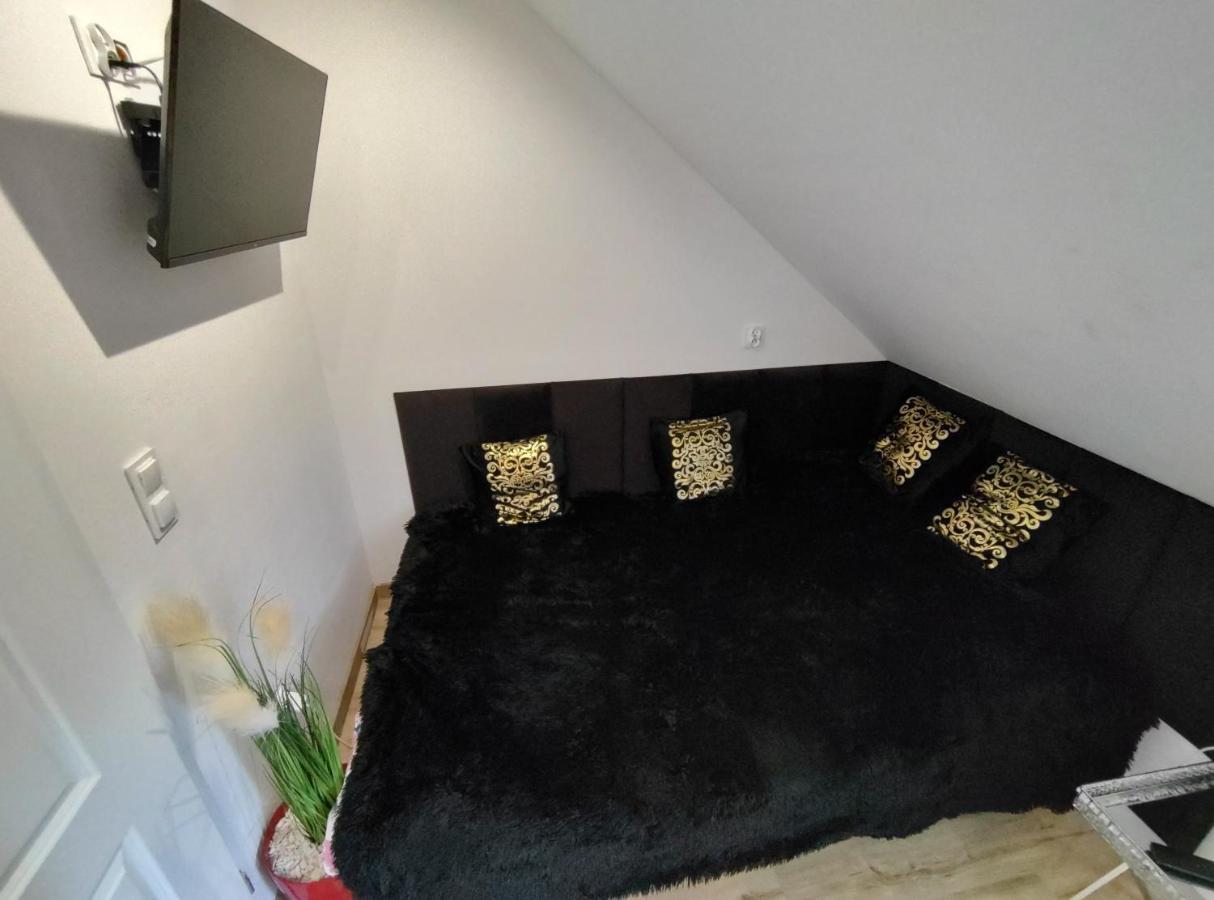 Apt Fiona4 Centrum700M Parking Bezplatny Monitorowany Salon Z Sypialnia Tv Lazienka Kuchnia Rekuperacja Karpacz Exterior foto